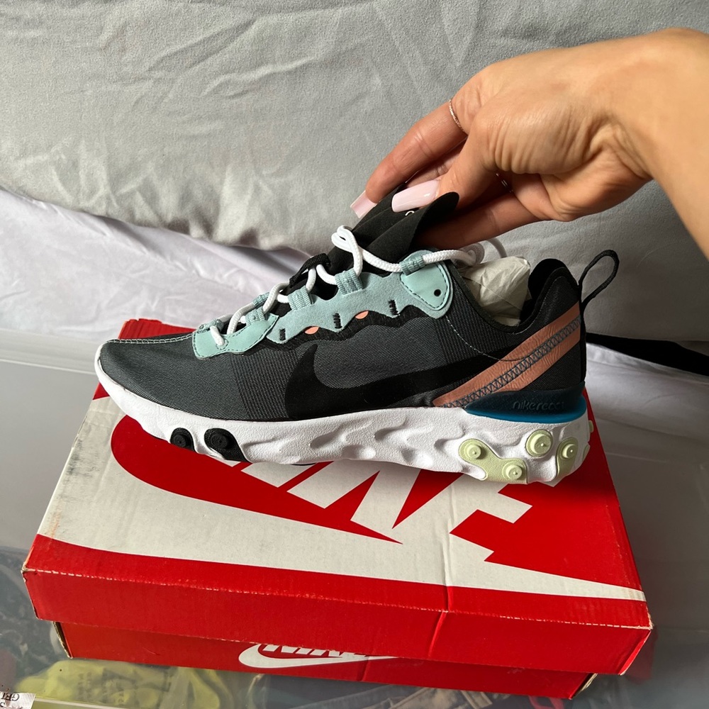 Nike React Element 55 size 7.5